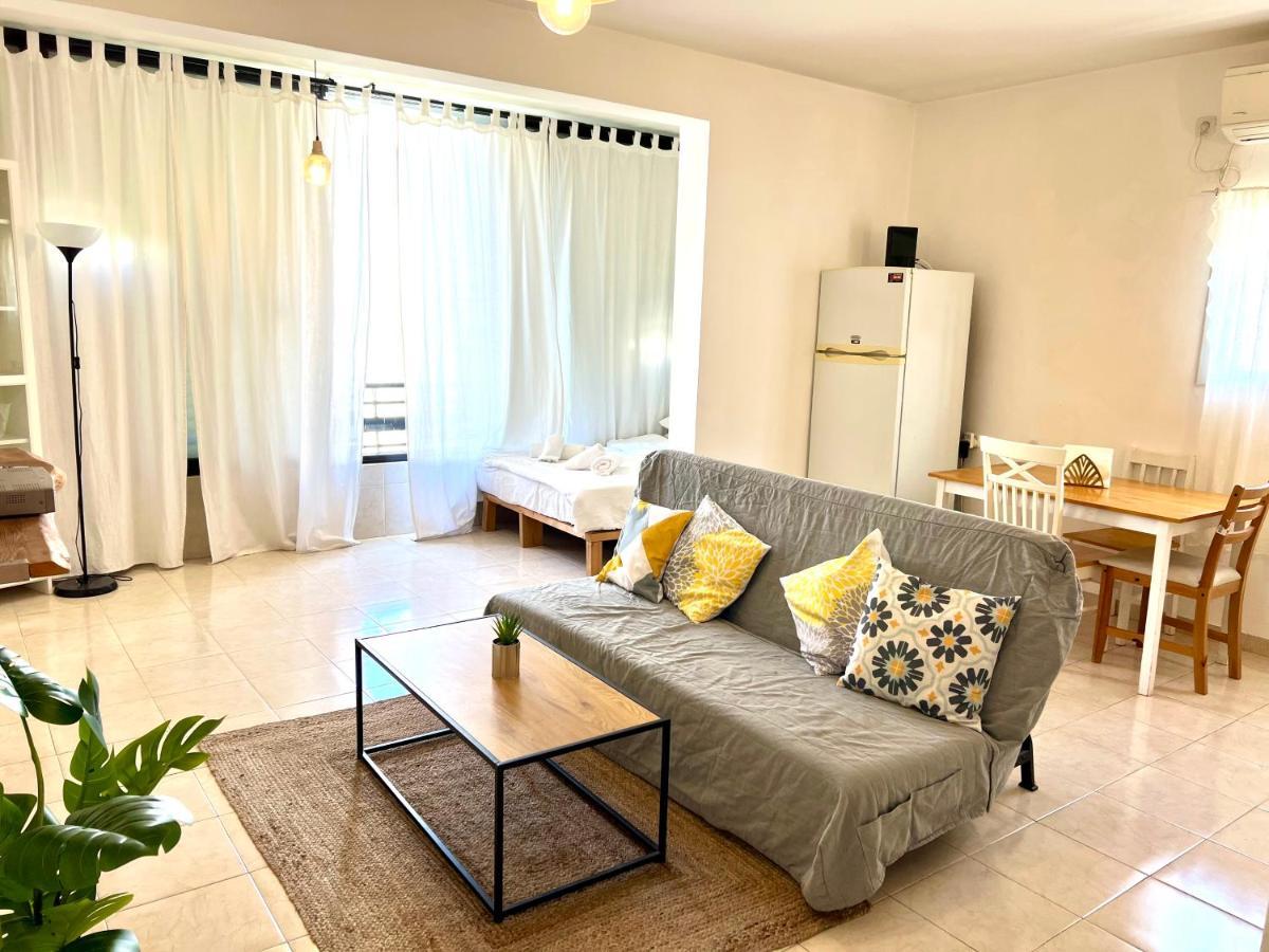 Shantell City Center Apartment Netanya Luaran gambar