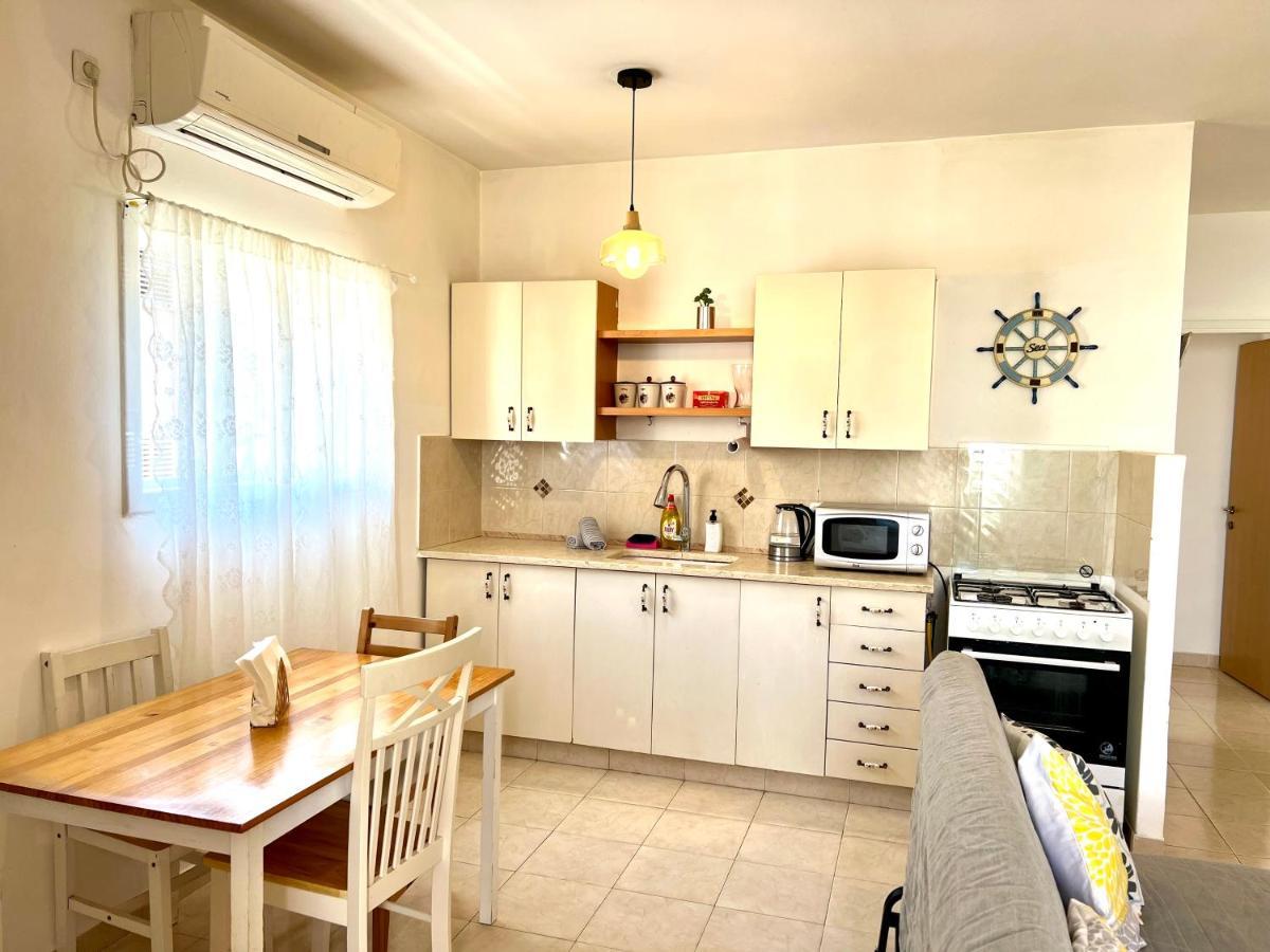 Shantell City Center Apartment Netanya Luaran gambar