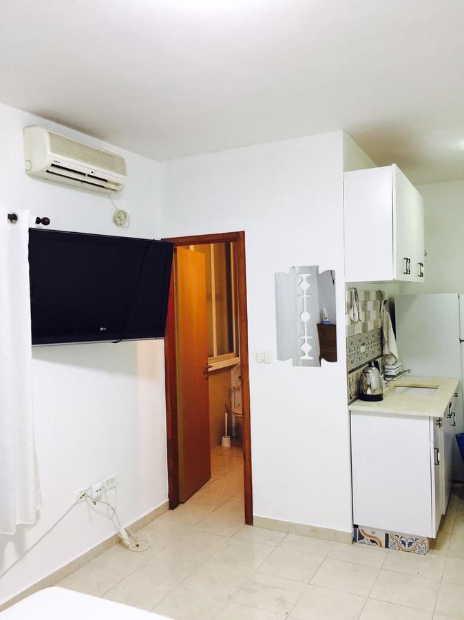 Shantell City Center Apartment Netanya Luaran gambar